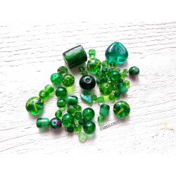 Lot de perles en verre Camaïeu Vert
