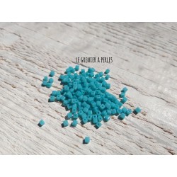 Perles CUBES 2 mm Turquoise Opaque x 25