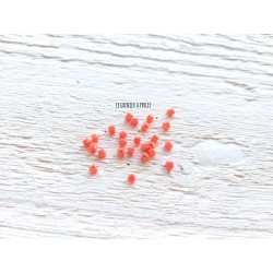 25 Perles CUBES 2 mm Orange Corail
