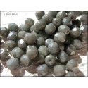 50 Facettes 4 mm CHALK WHITE GREY LUSTER  ( 14449 )