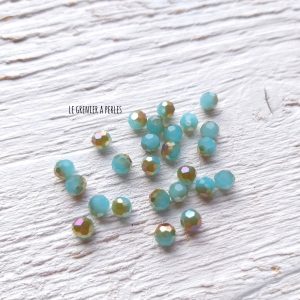 25 Perles Rondes Facettées 4 mm Turquoise Opal AB