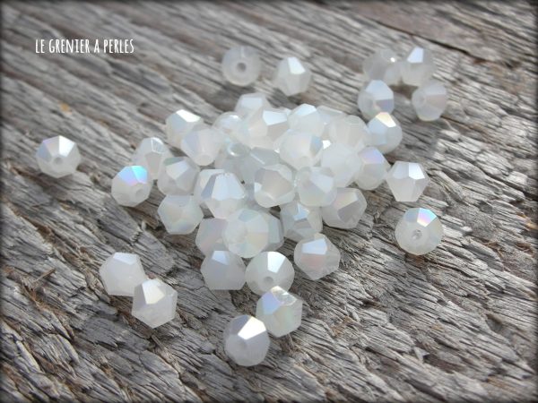 Toupies 4 mm White Opal X 50