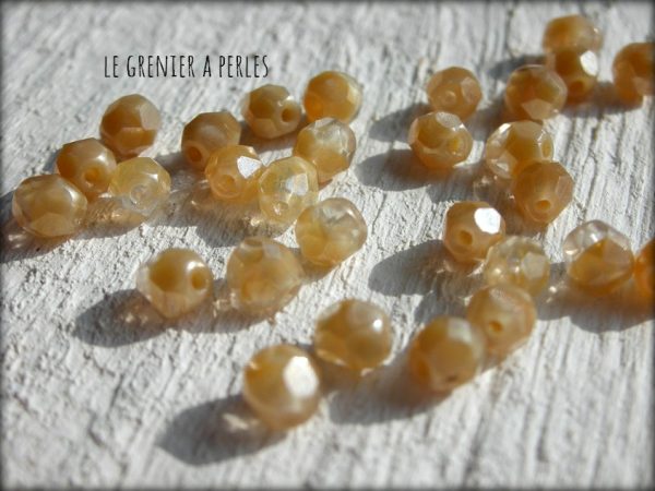 Facettes 4 mm Transparent Beige x 50