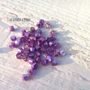 50 Toupies 4 mm Metallic Purple