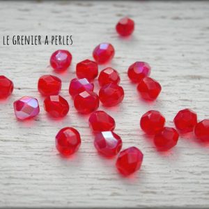 50 Facettes de Bohème 4 mm Rouge AB