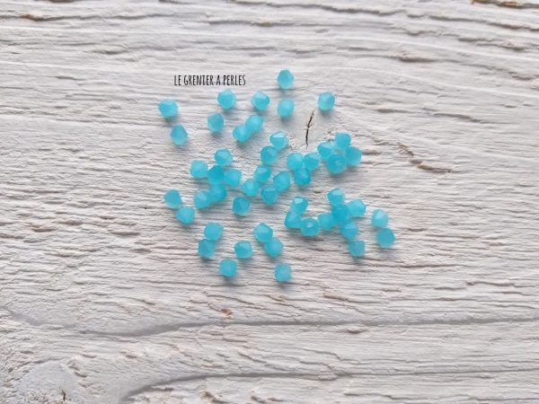 Toupies 3 mm Turquoise Opal X 50