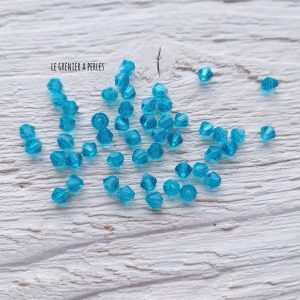 50 Toupies 3 mm Aquamarine