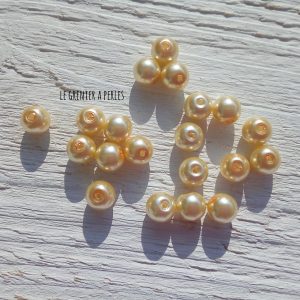 Perles Rondes 8 mm Nacrées Beige  x 20