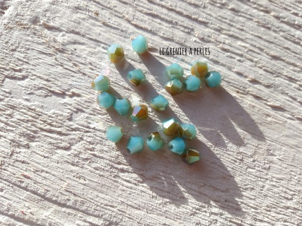 Toupies 6 mm Turquoise Opal AB X 10