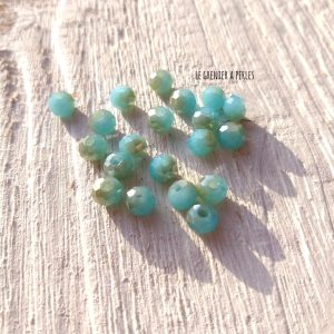 20 Perles Abacus 6 mm Turquoise Opal AB