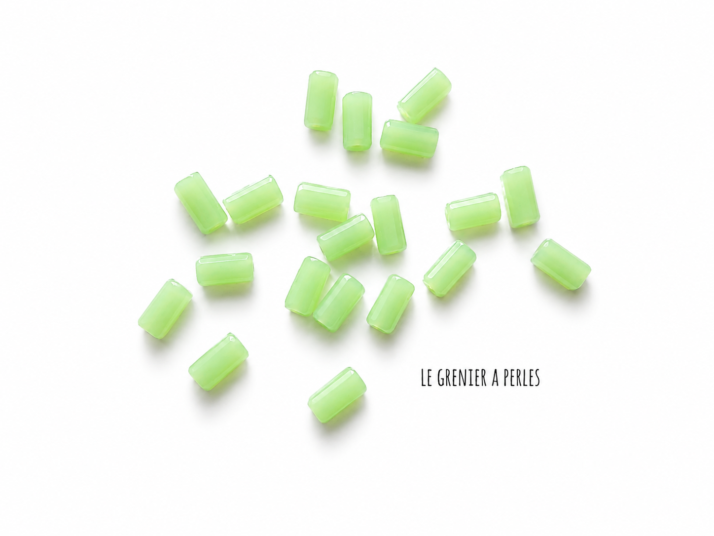 Perles Rectangles 7 x 3 mm 1292 perdidot opal perles en verre rectangle le grenier a perles