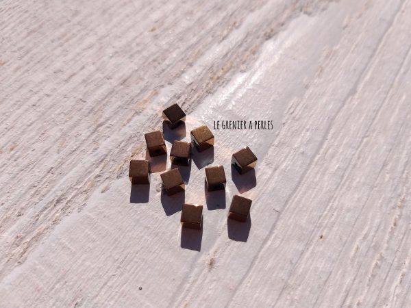 Perles Cubes 4 mm * Hématite galvanisé Copper