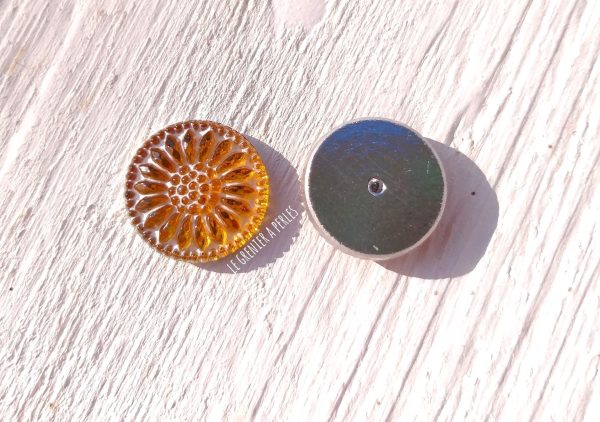 1 Cabochon Tchèque 18 mm * Jaune et Blanc * Daisy * Czech Cabochon