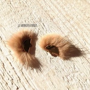 Pompon Fourrure Synthétique Sable 3 x 2 cm