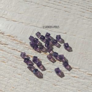 25 Perles CUBES 4 mm Amethyst