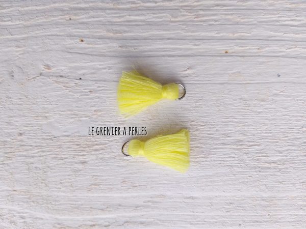 2 Petits Pompons coton * Jaune Pastel * 2 cm