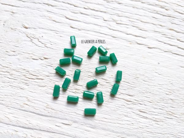 Perles Rectangles 7 x 3 mm Vert Opaline