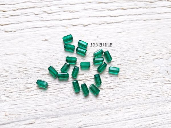 20 Perles Rectangles 7 x 3 mm Vert