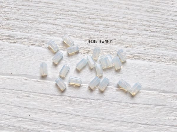 20 Perles Rectangles 7 x 3 mm Cristal Opal