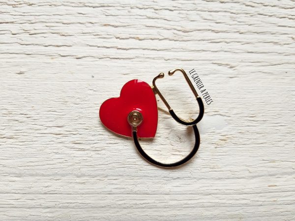 Broche Stéthoscope et Coeur