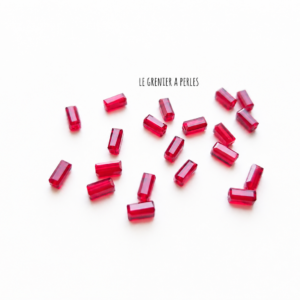 Perles-Rectangles-7-x-3-mm-2280-dark-rouge-perles-en-verre-rectangle-le-grenier-a-perles