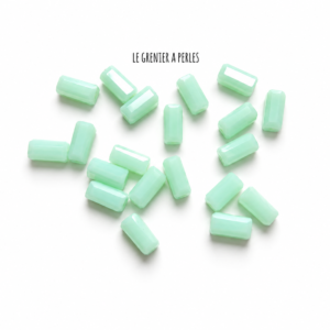 Perles Rectangles 7 x 3 mm vert menthe 2286 perles en verre rectangle le grenier a perles