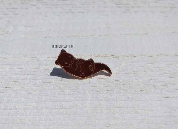 Pin's Loutre mignonne