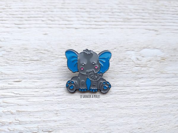 Pin's Elephant mignon