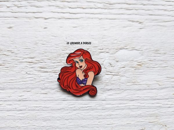 Pin's Ariel la petite sirène