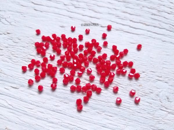 50 Toupies 3 mm Rouge Opaque