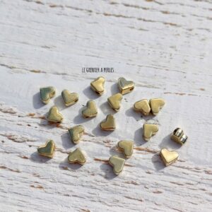 30 Perles CCB 5 mm Coeur Gold