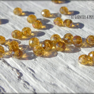 50 perles Abacus 2 mm Topaz AB