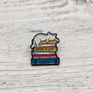 Pin’s Books, cat and coffee