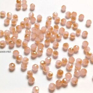 25 Perles Abacus 4 mm Pêche Opal Irisé