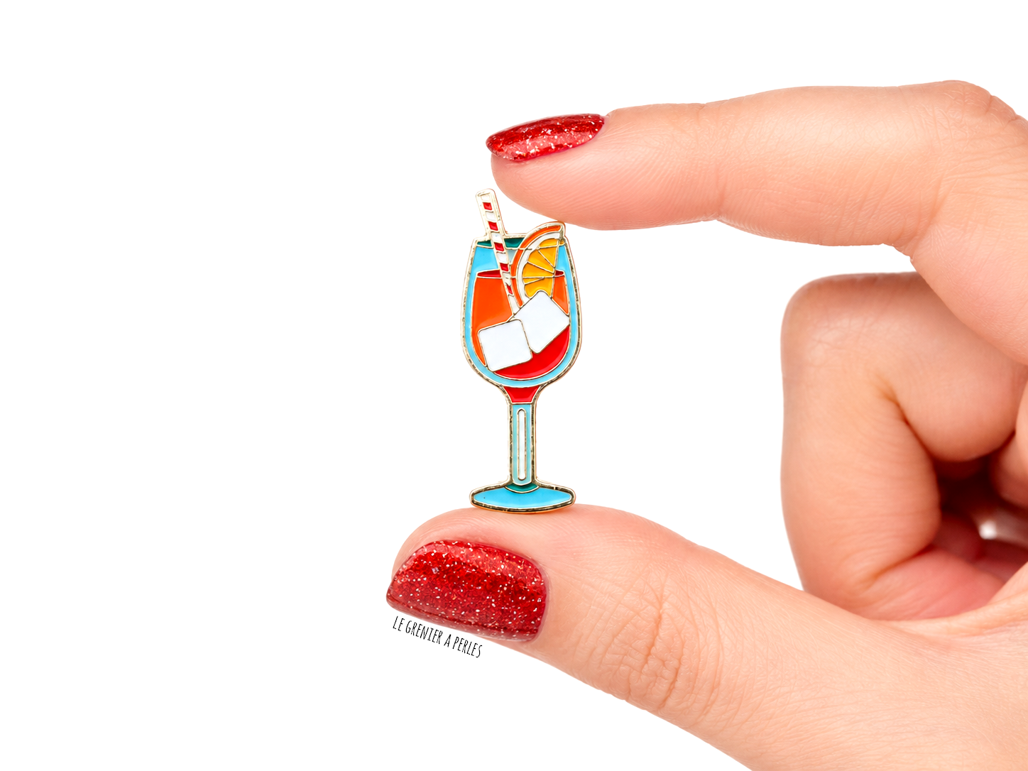 pin's cocktail pin's boisson alcool pin's 2751 sangria le grenier a perles 1