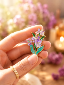 pin's fleur lys mauve pin's fleur chic bohème pin's fleur pour veste femme le grenier a perles