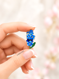 pin's fleur myosotis bleu 2790 pin's fleur bohème chic le grenier a perles