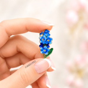 pin's fleur myosotis bleu 2790 pin's fleur bohème chic le grenier a perles